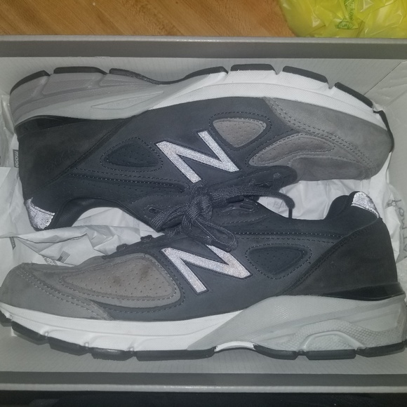 new balance 990v4 mens